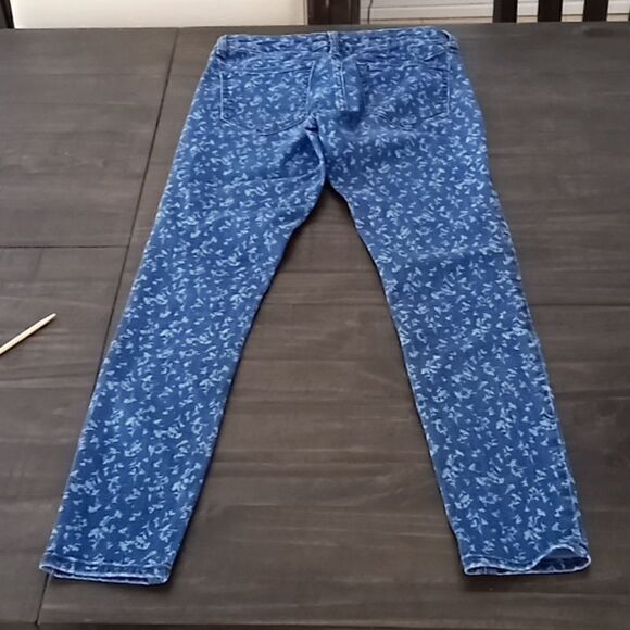 Old Navy denim flower print size 6 - Picture 4 of 7